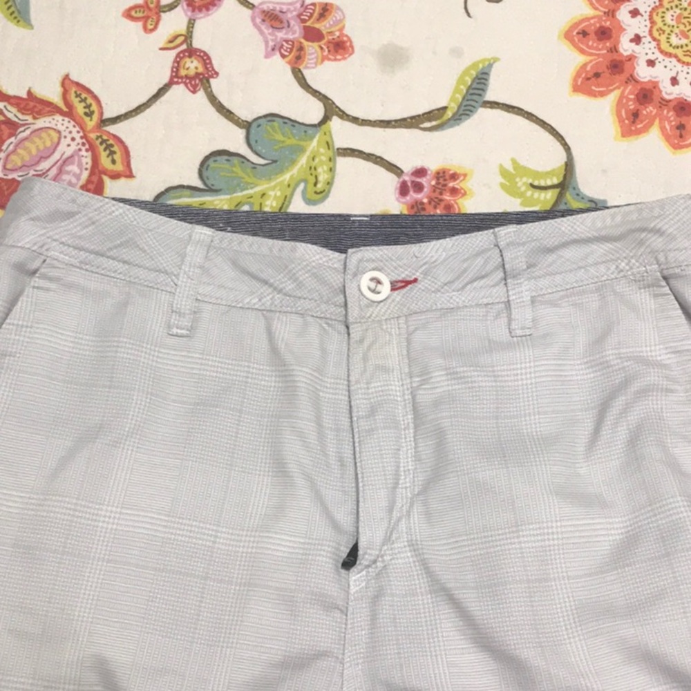 O’Neill flat front super soft hybrid shorts 32 waist